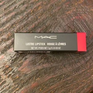 MAC LIPSTICK Lady Bug 510